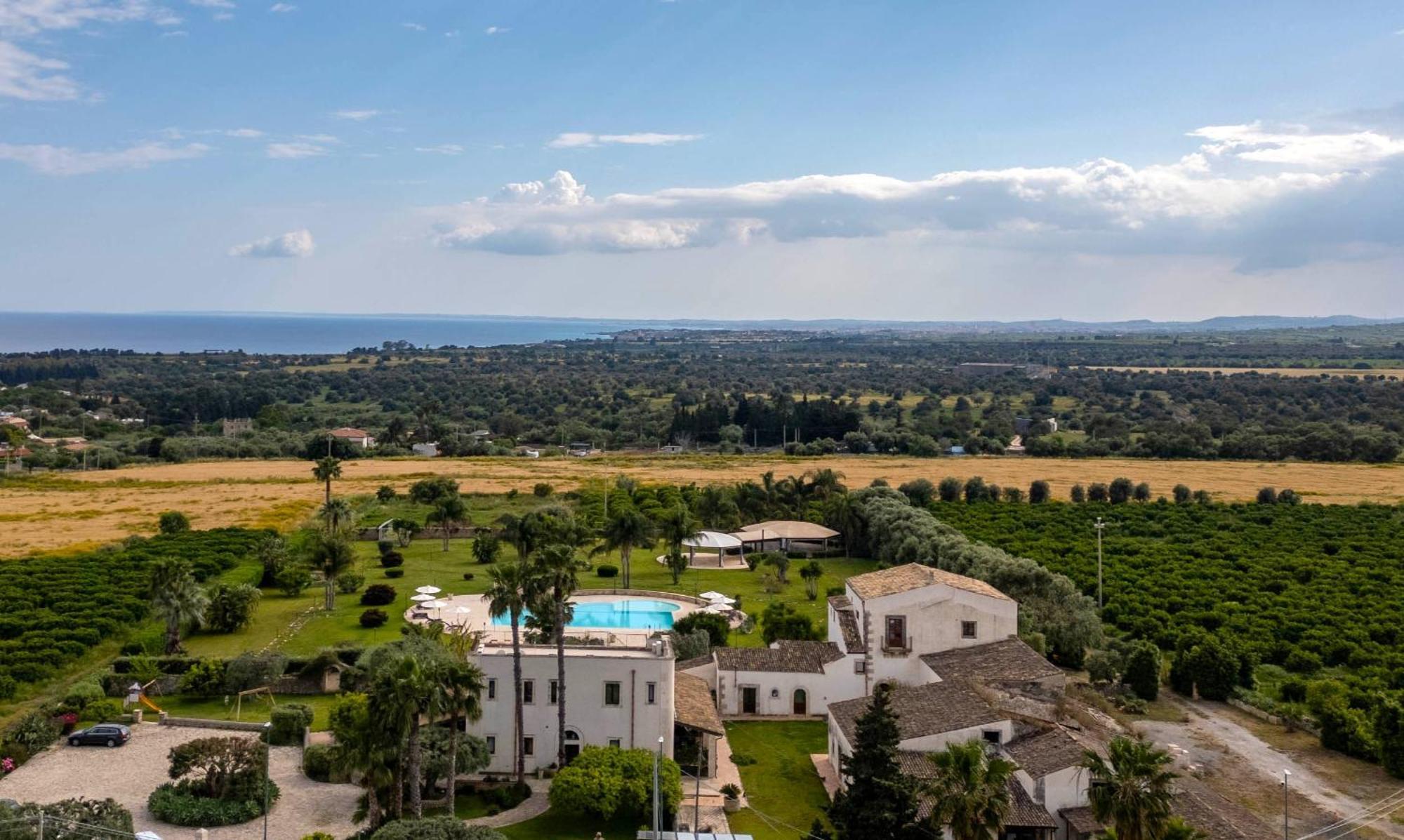 Aparthotel Casal Sikelio Cassibile Esterno foto