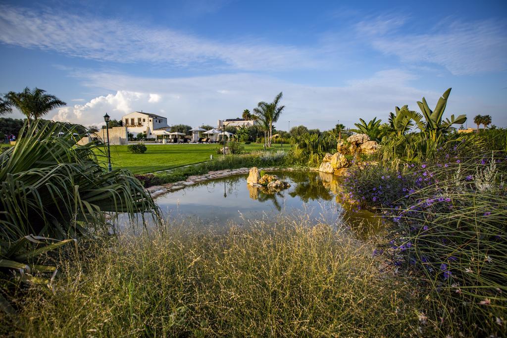 Aparthotel Casal Sikelio Cassibile Esterno foto