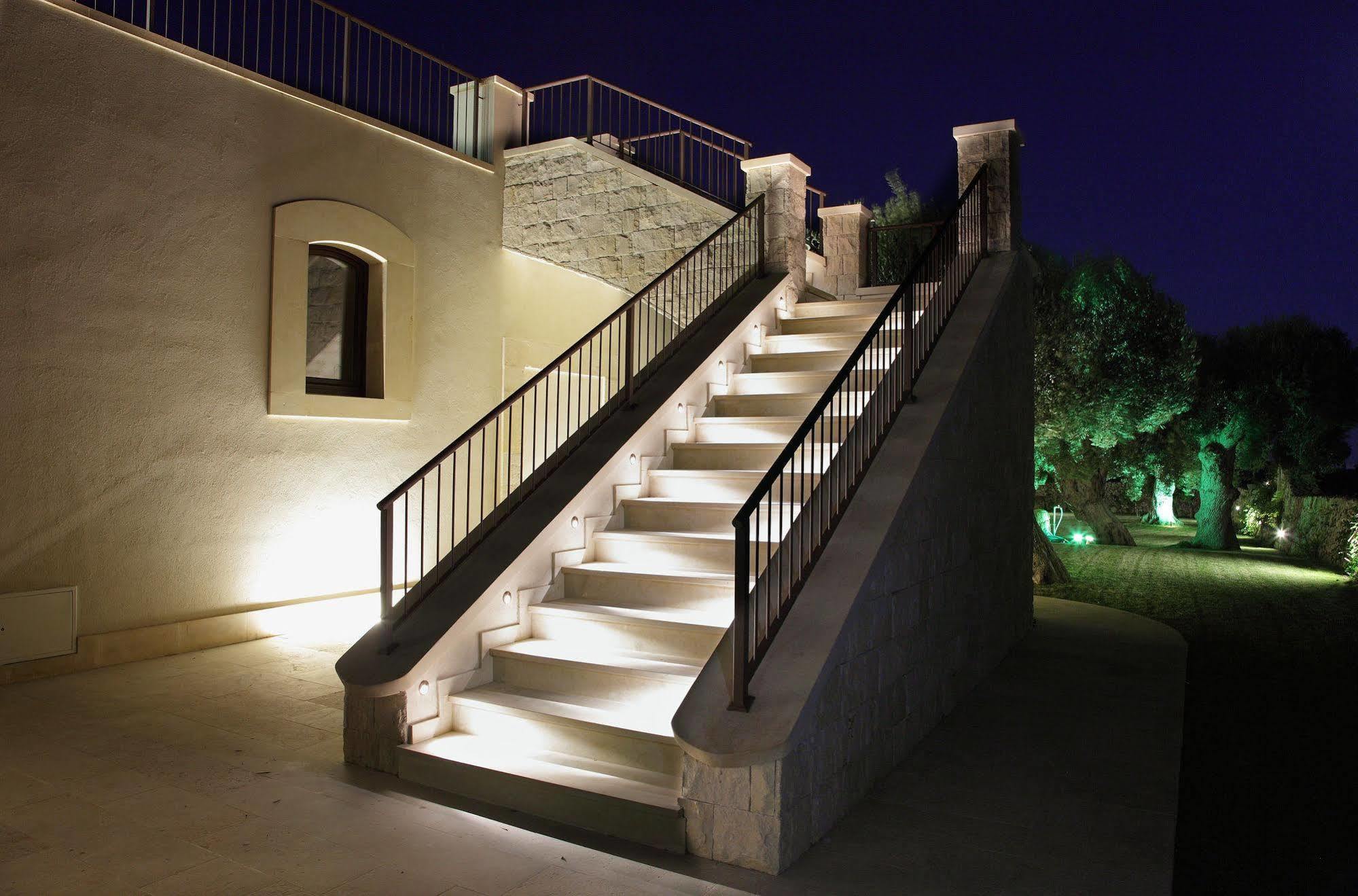 Aparthotel Casal Sikelio Cassibile Esterno foto
