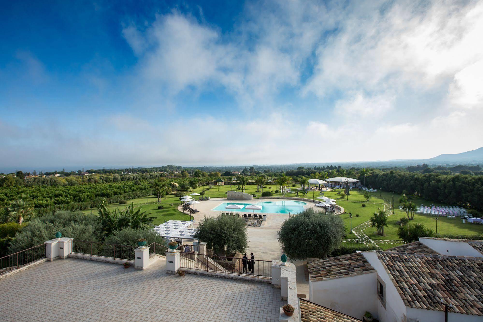 Aparthotel Casal Sikelio Cassibile Esterno foto
